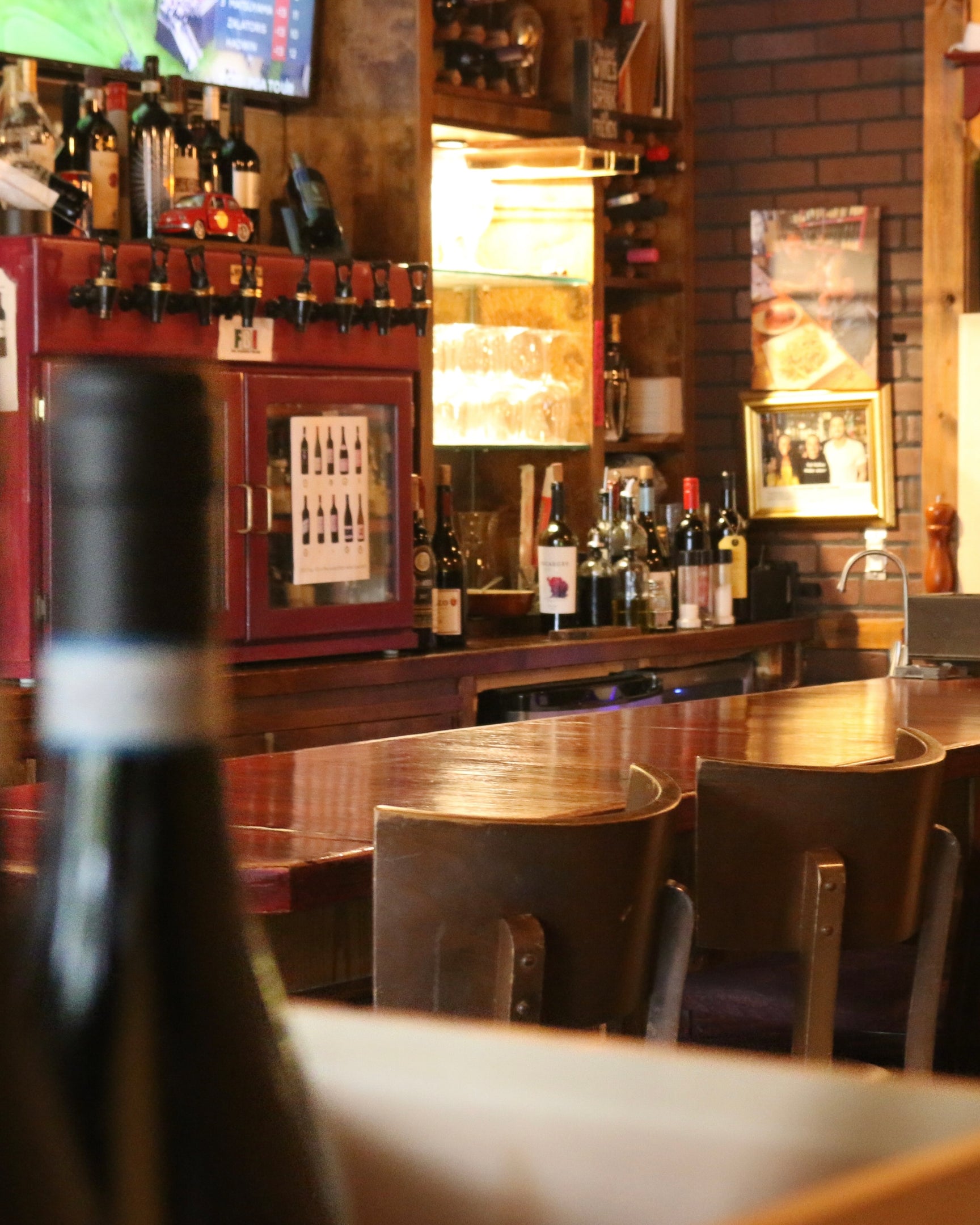 Happy Hour Anacapri Italian Restaurant, Market and Wine Bar