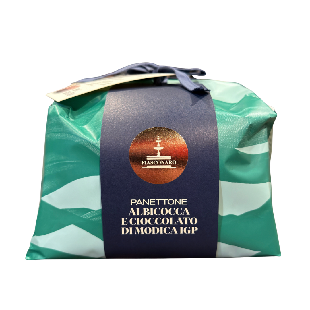 Green gift bag with a blue ribbon and Fiasconaro label on a white background